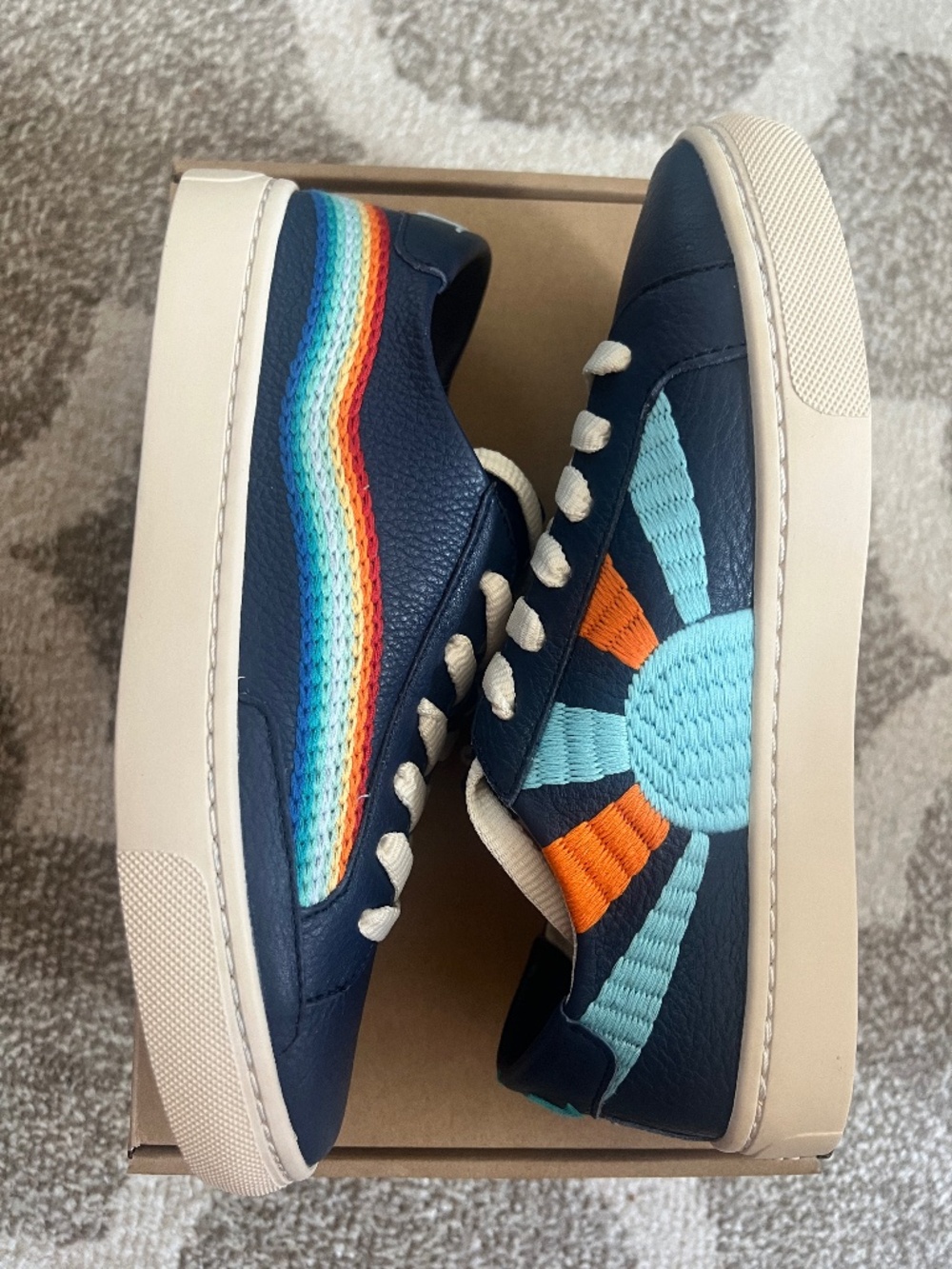 Soludos Rainbow Blue Embroidered Sneakers Leather Chill Out size 5.5